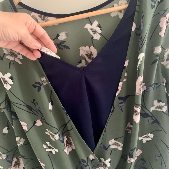 LE LIS Anthro blouse - Picture 3 of 7